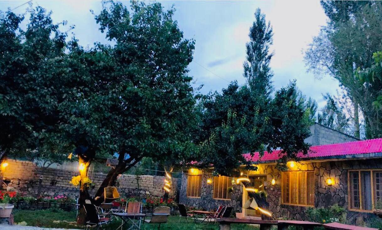 Sehrish Guest House Skardu Extérieur photo