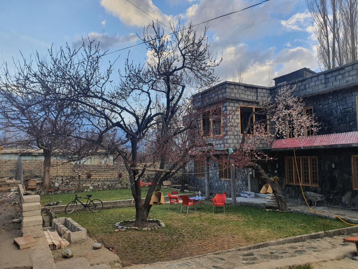 Sehrish Guest House Skardu Extérieur photo