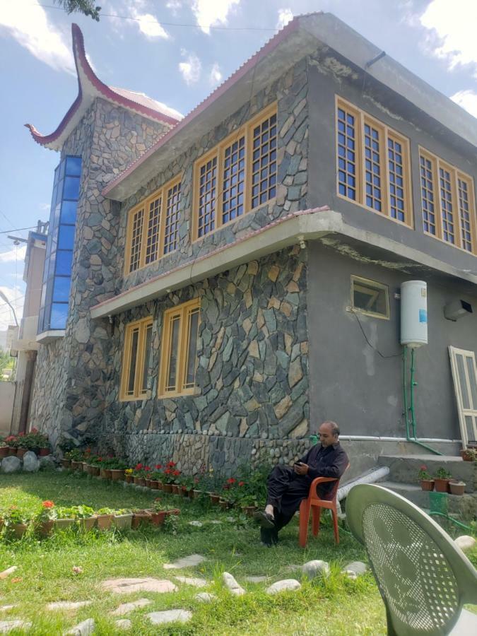 Sehrish Guest House Skardu Extérieur photo